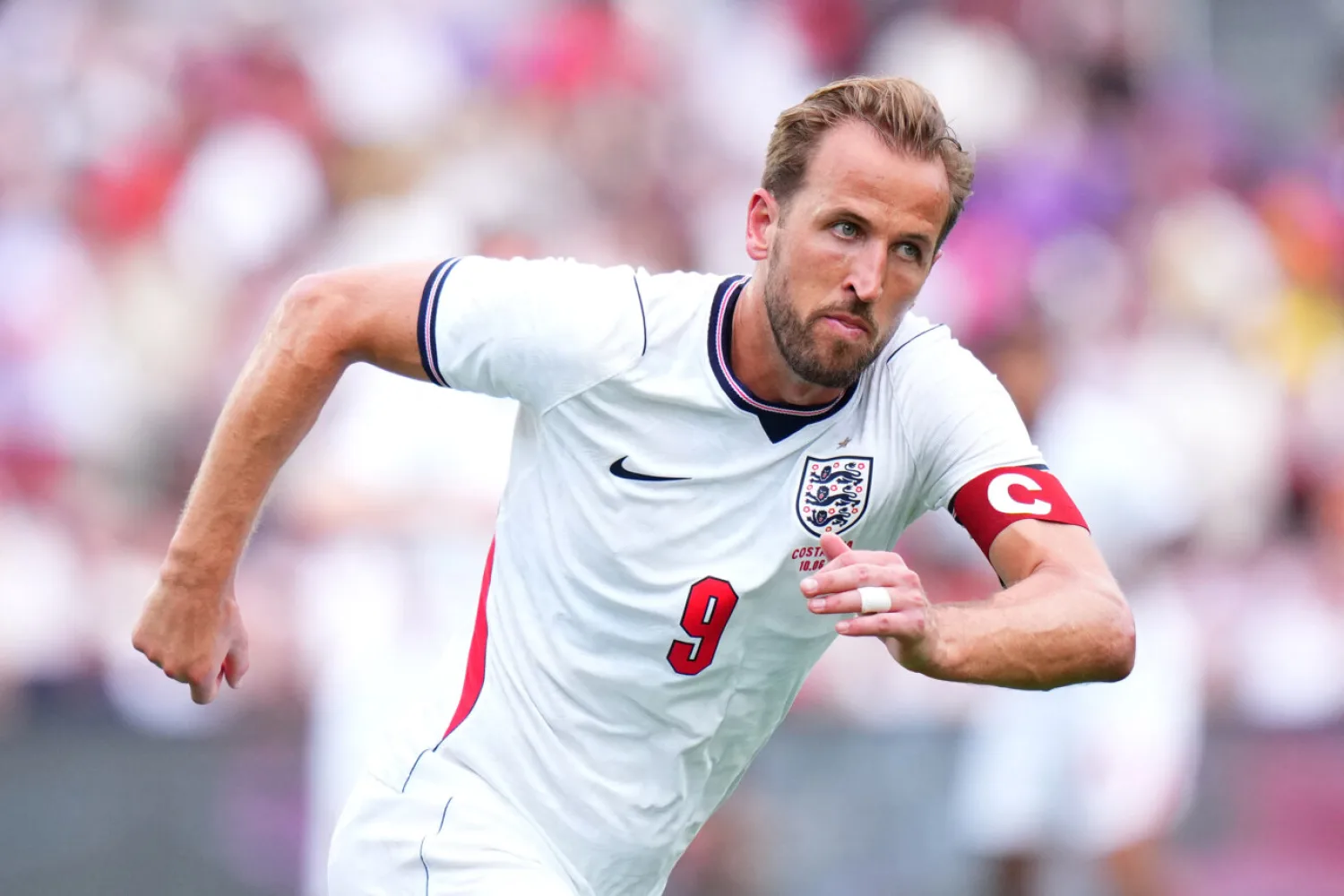 Harry Kane pone un punto la mira en el debut de Inglaterra ante la Croacia de Modric