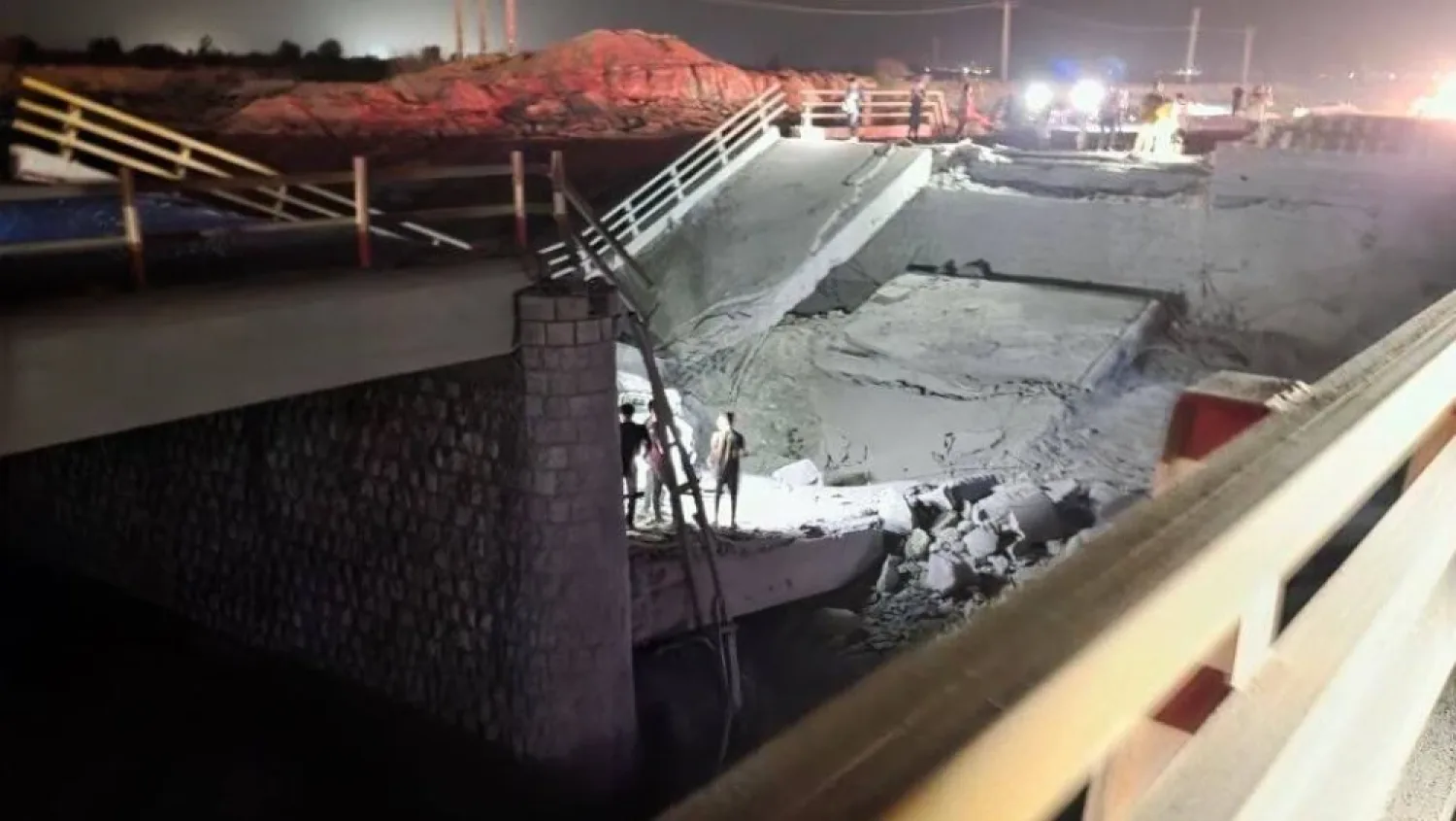 Al menos siete muertos en la séptima noche consecutiva de ataques de EEUU contra Irán