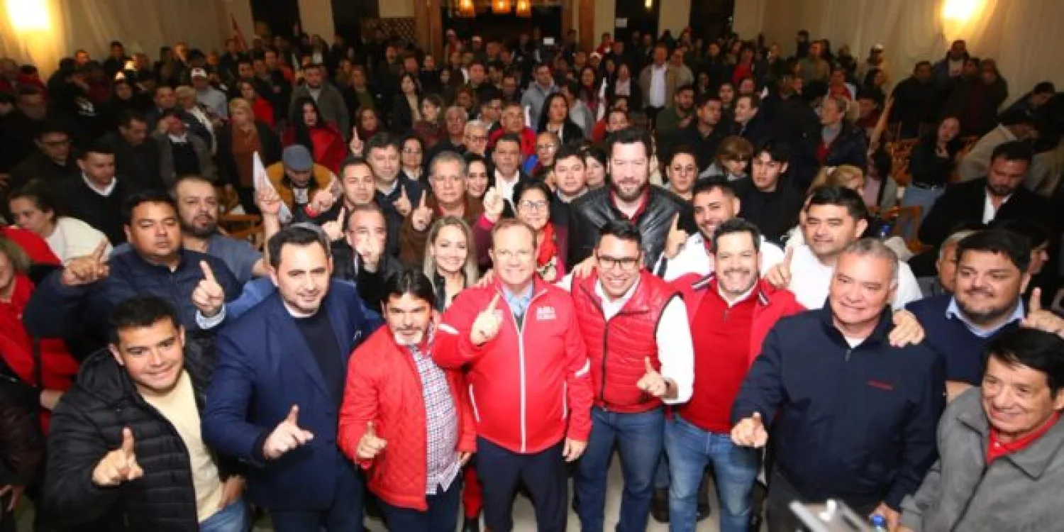 Camilo Pérez consigue compromiso de más de 500 coordinadores y presidentes de seccionales