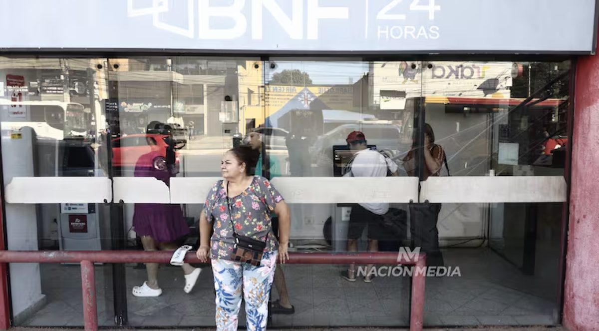 Tercera edad: hoy cobran los de siempre, el viernes, los nuevos